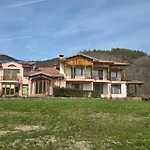 за гости традиция بيت ضيافة Voynishka