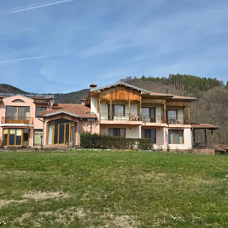 за гости традиция Casa de hóspedes Voynishka